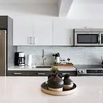 Beautiful And Cozy 2-Bedroom & 1 Bath In Dtla
